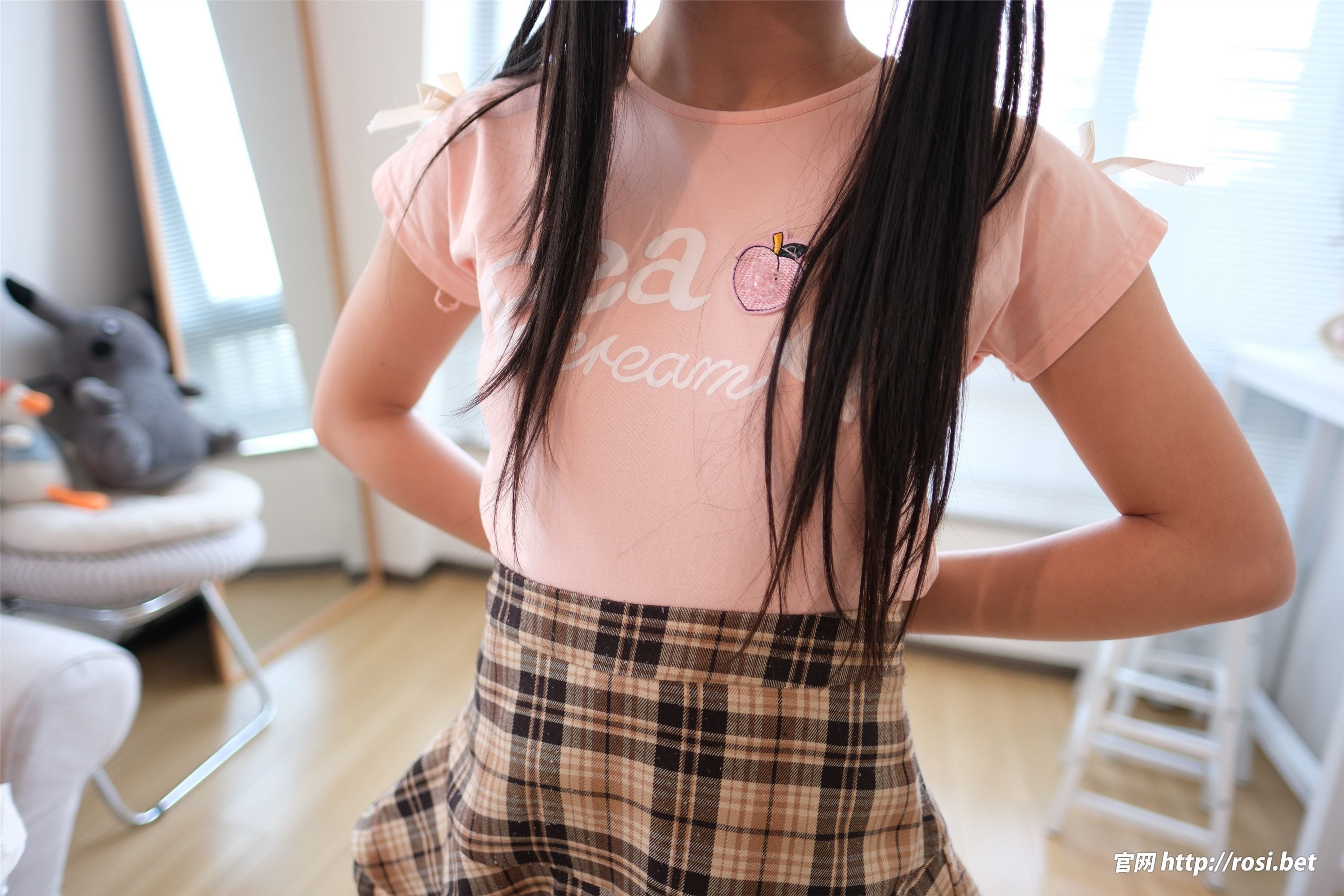 ROSI写真 2024.04.25 NO.4525